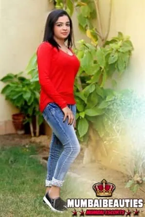 Neha, 28, Curvaceous call girl in Mumbai